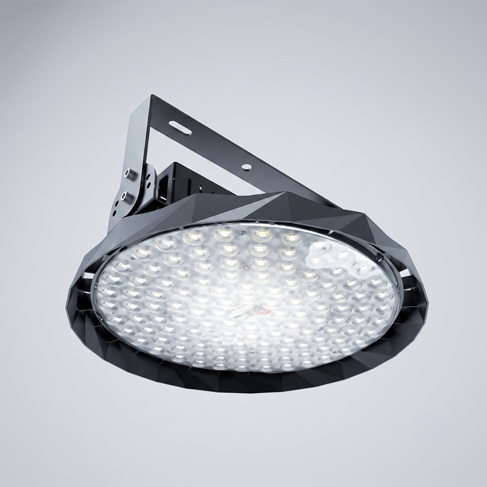 High-bay luminaires